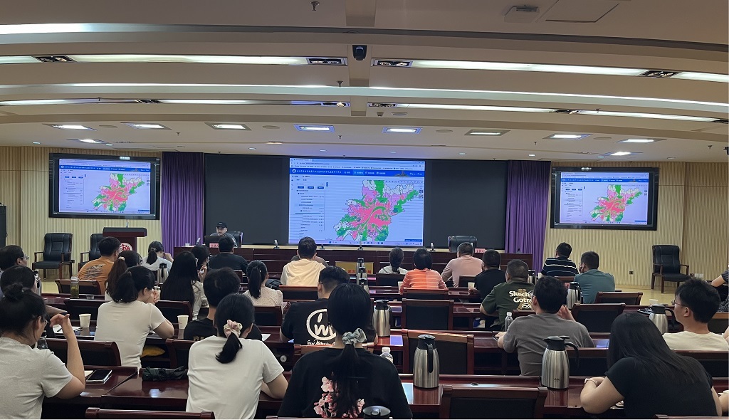 武汉：举办技术培训审计小课堂