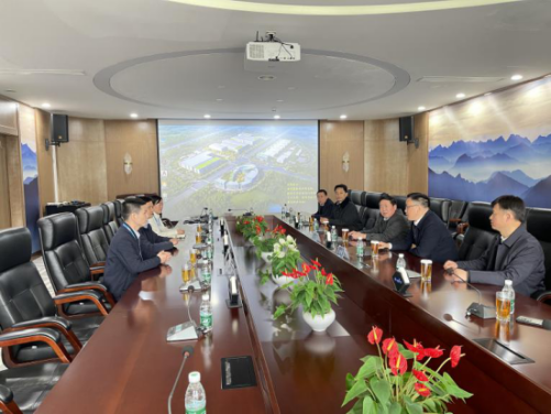 武汉：当好“护航员” 助力企业高质量发展