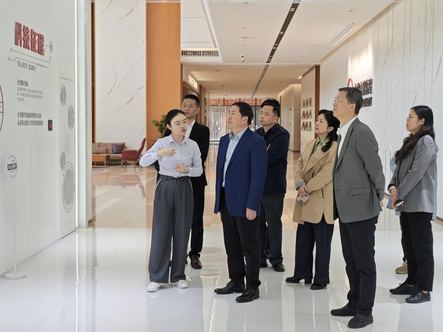 市审计局领导赴东湖高新区调研审计工作
