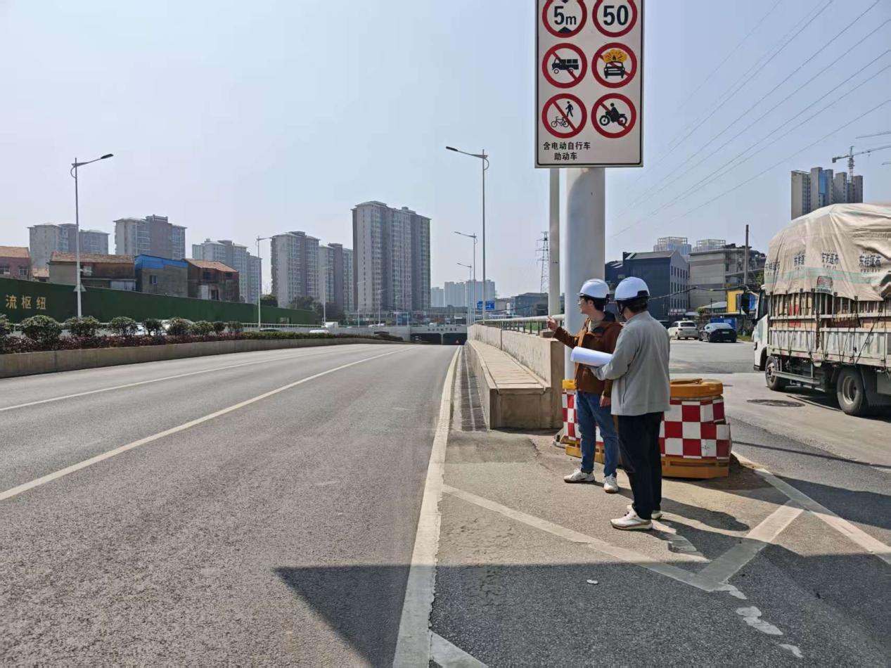 黄陂：关注立交工程建设管理情况