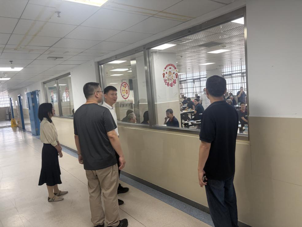 关注特困人员救助供养情况