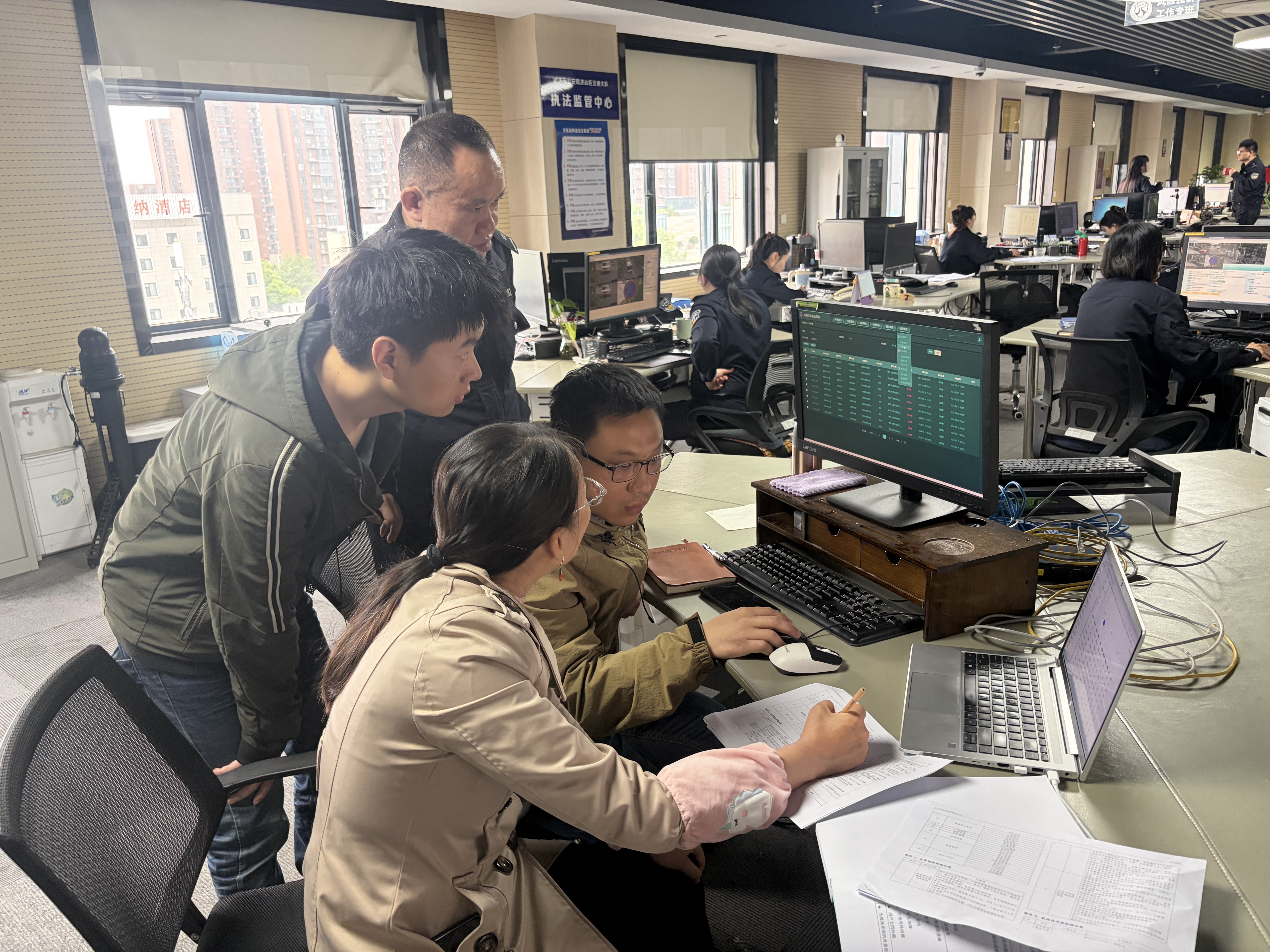 洪山：关注智能交通系统建设运行及资金使用情况